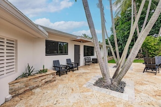 1900 Bayview Dr, Fort Lauderdale, FL 33305