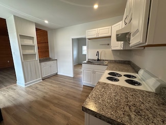80 Main St, Winchester, NH 03470