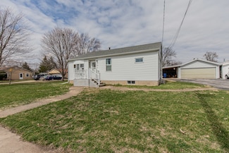 124 E 4th St, Wyanet, IL 61379