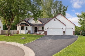 5476 Helena Rd N, Saint Paul, MN 55128