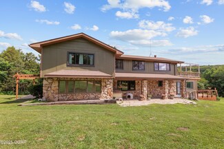 10463 Farm Road 1182, Jenkins, MO 65605