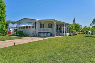 7075 SE Bluebird Cir, Hobe Sound, FL 33455
