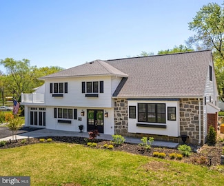 5 Winding Brook Dr, Cinnaminson, NJ 08077