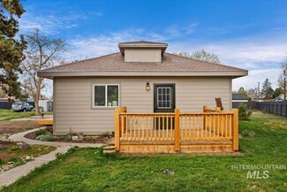 525 Walnut Ave, Emmett, ID 83617