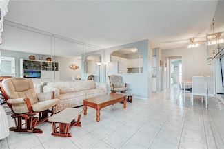 800 SW 10th Terrace Unit 20T, Hallandale Beach, FL 33009