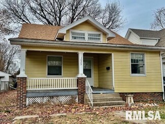 1025 N Walnut St, Springfield, IL 62702