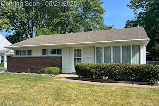 3620 Chester Rd, Royal Oak, MI 48073