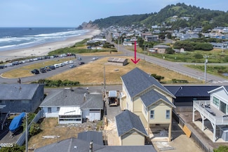 1726 NW 59th St, Lincoln City, OR 97367