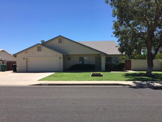 3051 E Lakewood St, Mesa, AZ 85213