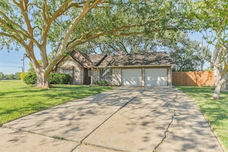 1509 Newport Blvd, League City, TX 77573