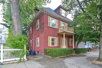 664 Bennington St Unit 664R, Boston, MA 02128