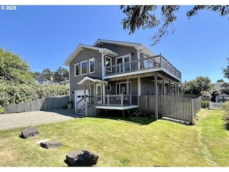 231 W Gulcana Ave, Cannon Beach, OR 97110