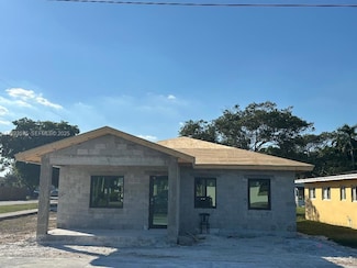 580 SW 10th Ave, Homestead, FL 33030