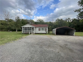 13621 N Enon Church Rd, Chester, VA 23836