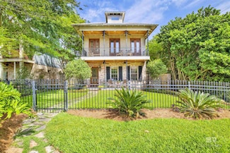 375 S Section St, Fairhope, AL 36532