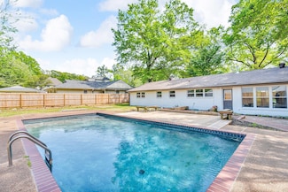 5188 Gwynne Rd, Memphis, TN 38117