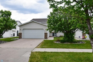 917 11th St W, West Fargo, ND 58078