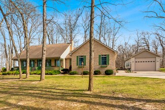 127 Teton Ct, Hebron, IN 46341