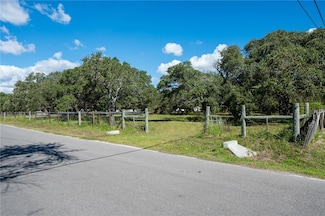 1822 12th St, Ingleside, TX 78362