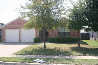 1804 Crested Butte Dr, Fort Worth, TX 76131