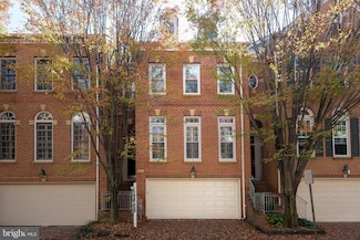 4912 Waple Ln, Alexandria, VA 22304