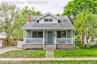 1688 W Hazelhurst St, Ferndale, MI 48220