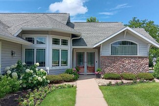 7902 Ritz Dr, Madison, WI 53719