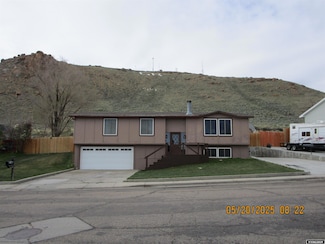 670 Easy St, Green River, WY 82935
