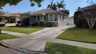 6232 Freckles Rd, Lakewood, CA 90713