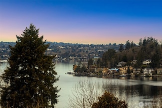 1114 N 33rd Place, Renton, WA 98056