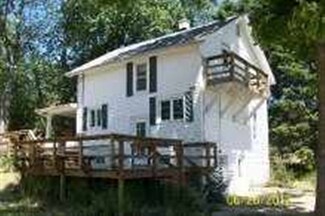 108 E Maple Ave, Cedar Grove, WI 53013