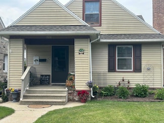 506 E Fairview Ave, South Bend, IN 46614