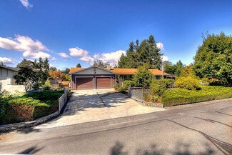 62 Ira Light St, Steilacoom, WA 98388