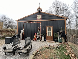 75 New Harmony Rd, Lafayette, TN 37083