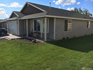 615 Willamette Ave, Moxee, WA 98936