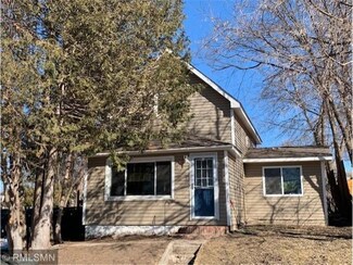 113 7th Ave, Bovey, MN 55709