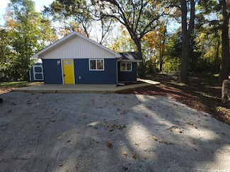 33625 Palm Dr, Burlington, WI 53105