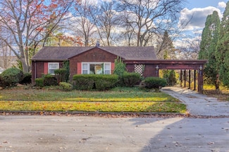 705 Campbell Dr, Owosso, MI 48867