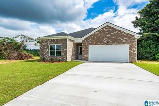 453 7th Ave, Pleasant Grove, AL 35127