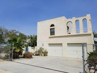 10094 Crest Rd, California City, CA 93505