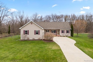 6318 Maple Ave, Swartz Creek, MI 48473