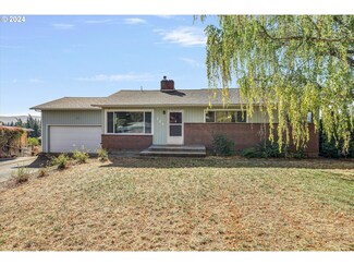421 NE Columbia St, White Salmon, WA 98672