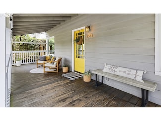 8554 SW 9th Ave, Portland, OR 97219