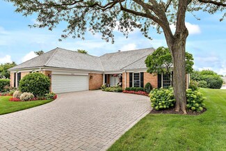 2552 Indian Ridge Ct, Glenview, IL 60026