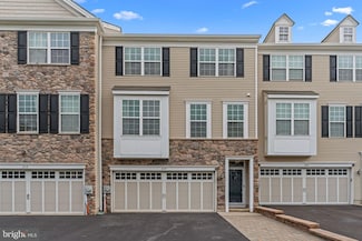 209 Chestnut Ct, Langhorne, PA 19047