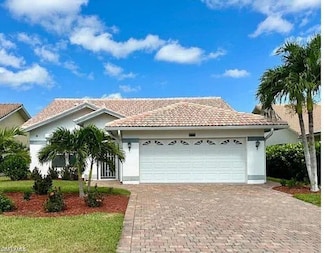 360 Fox Den Cir, Naples, FL 34104