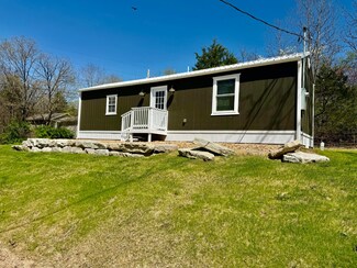 4136 Oakwood Rd, Merriam Woods, MO 65740
