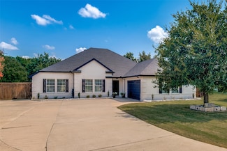 102 Packer Dr, Royse City, TX 75189