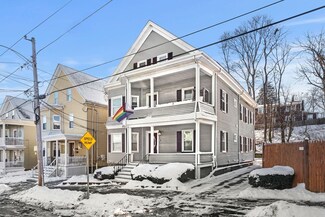 27 Dunlap St Unit 3, Salem, MA 01970