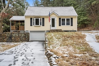61 Sturbridge Rd, Holland, MA 01521